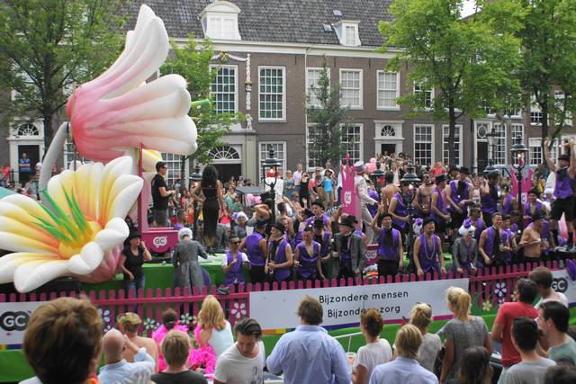 slideshow image