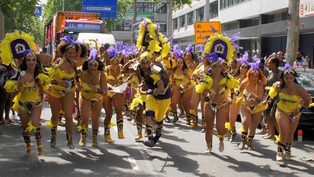 slideshow image