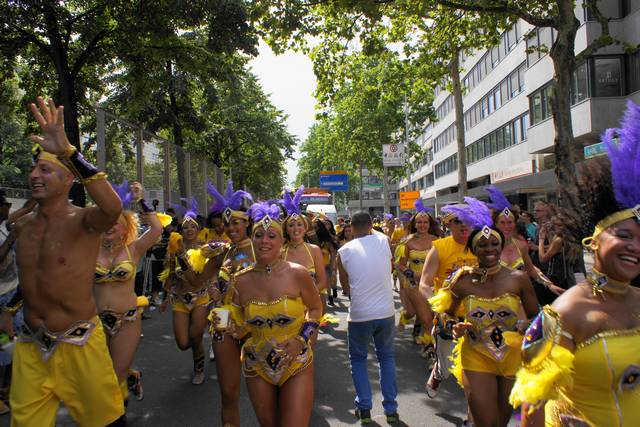 slideshow image